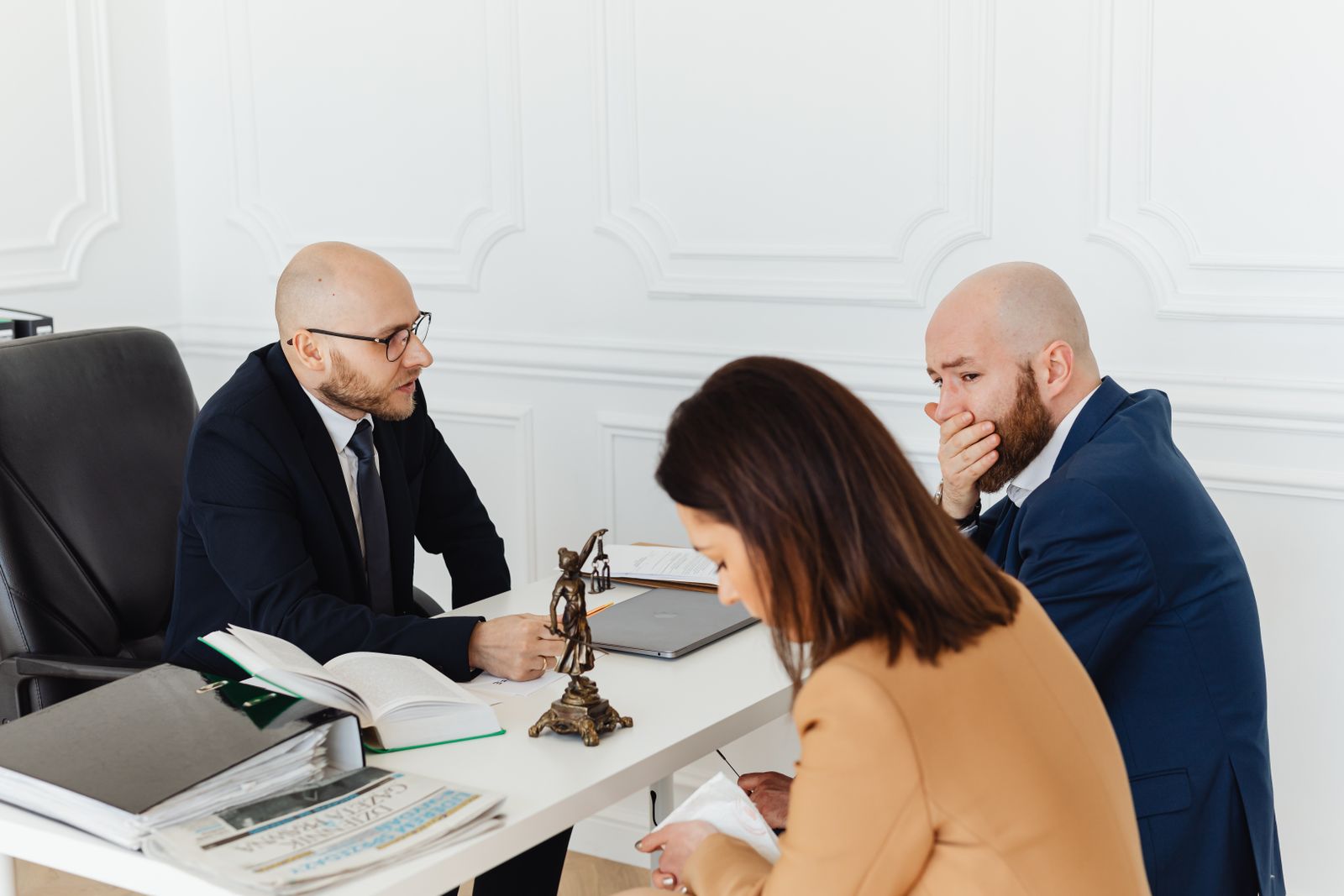 Levent Hukuk Mavi · büro ve görüşme